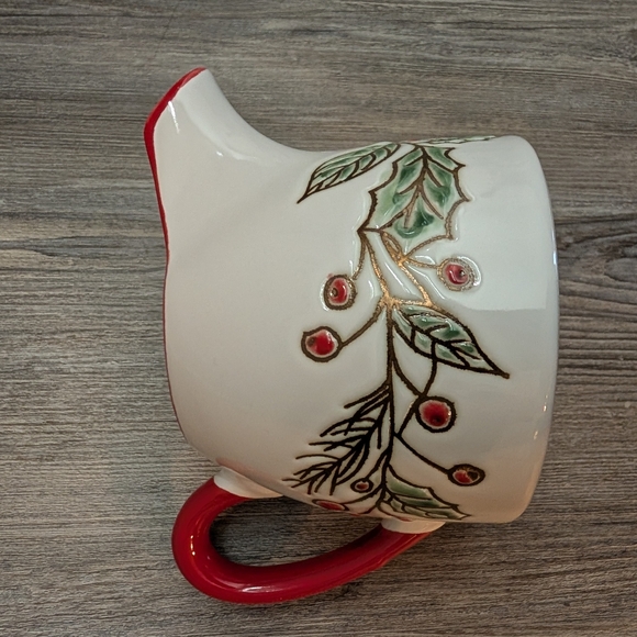InHomeStylez Christmas Holly Berry Small creamer/ gravy boat - Picture 7 of 11